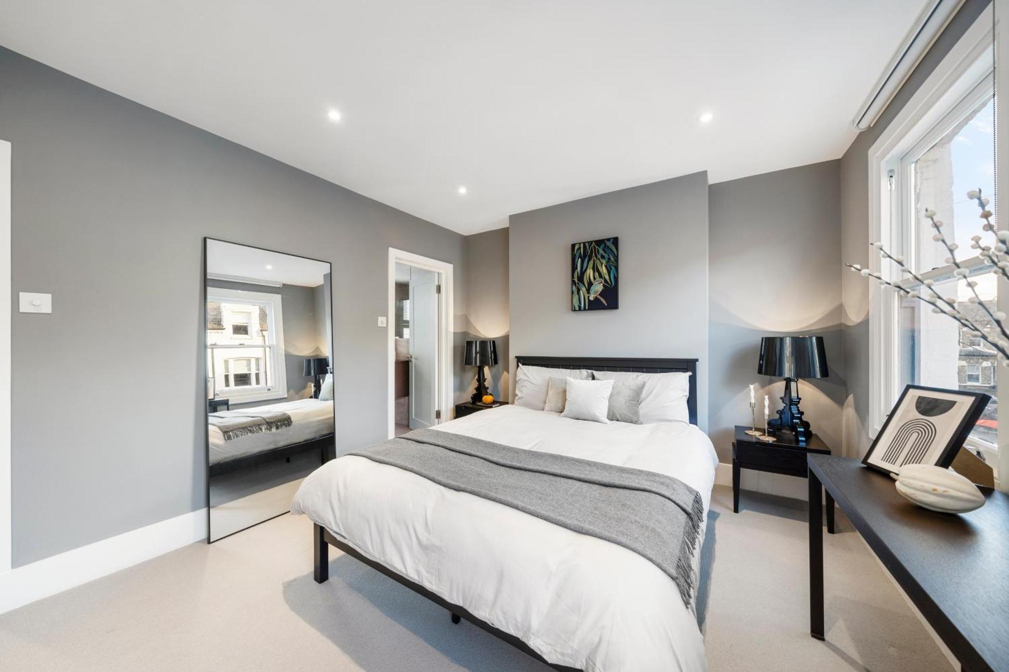 Holiday home 4 Bedroom House With Garden In Battersea Close To Chelsea London